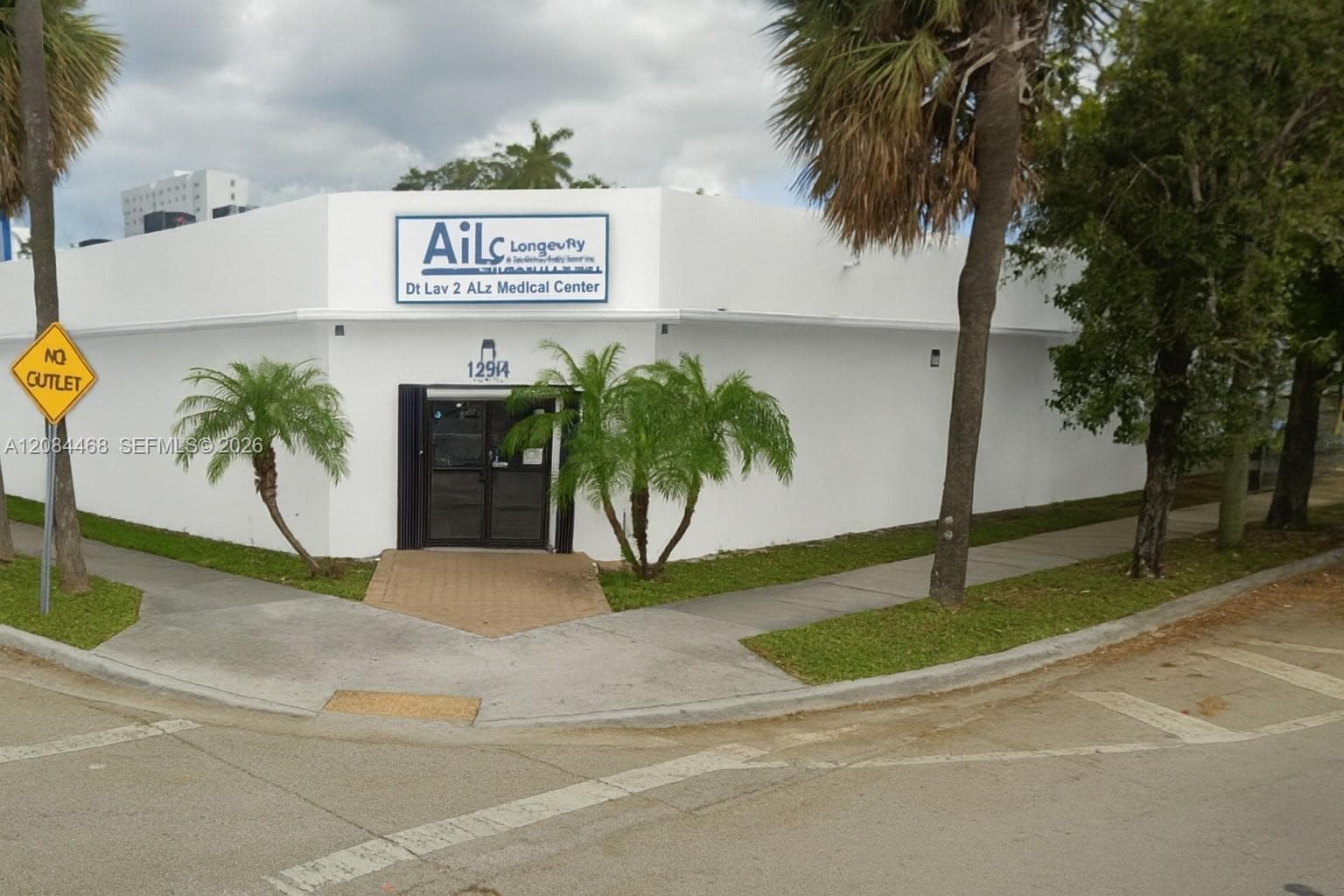 1660 NW 19th Ter