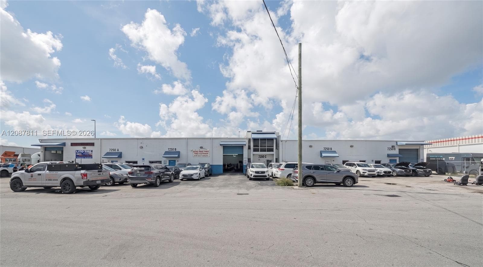7250 NW 41st St