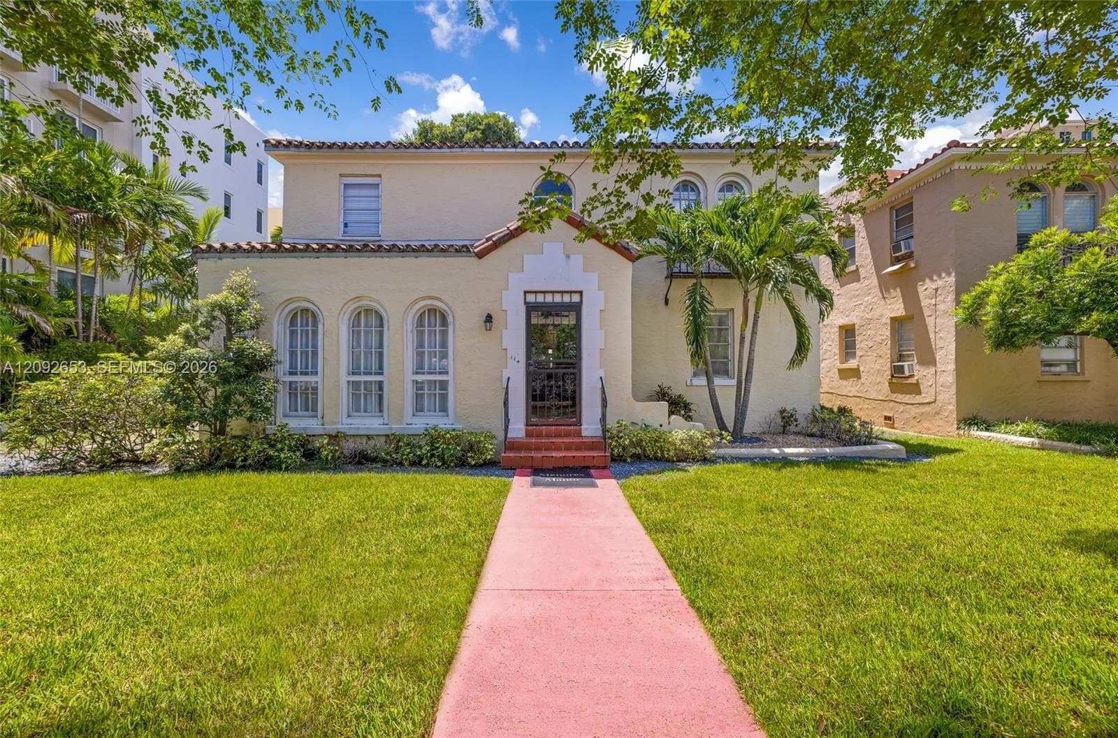 114 Menores Ave