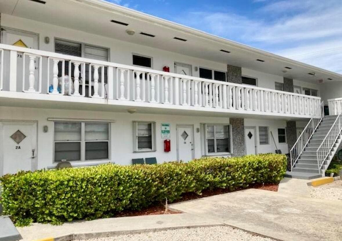 602 N H Street # 1A