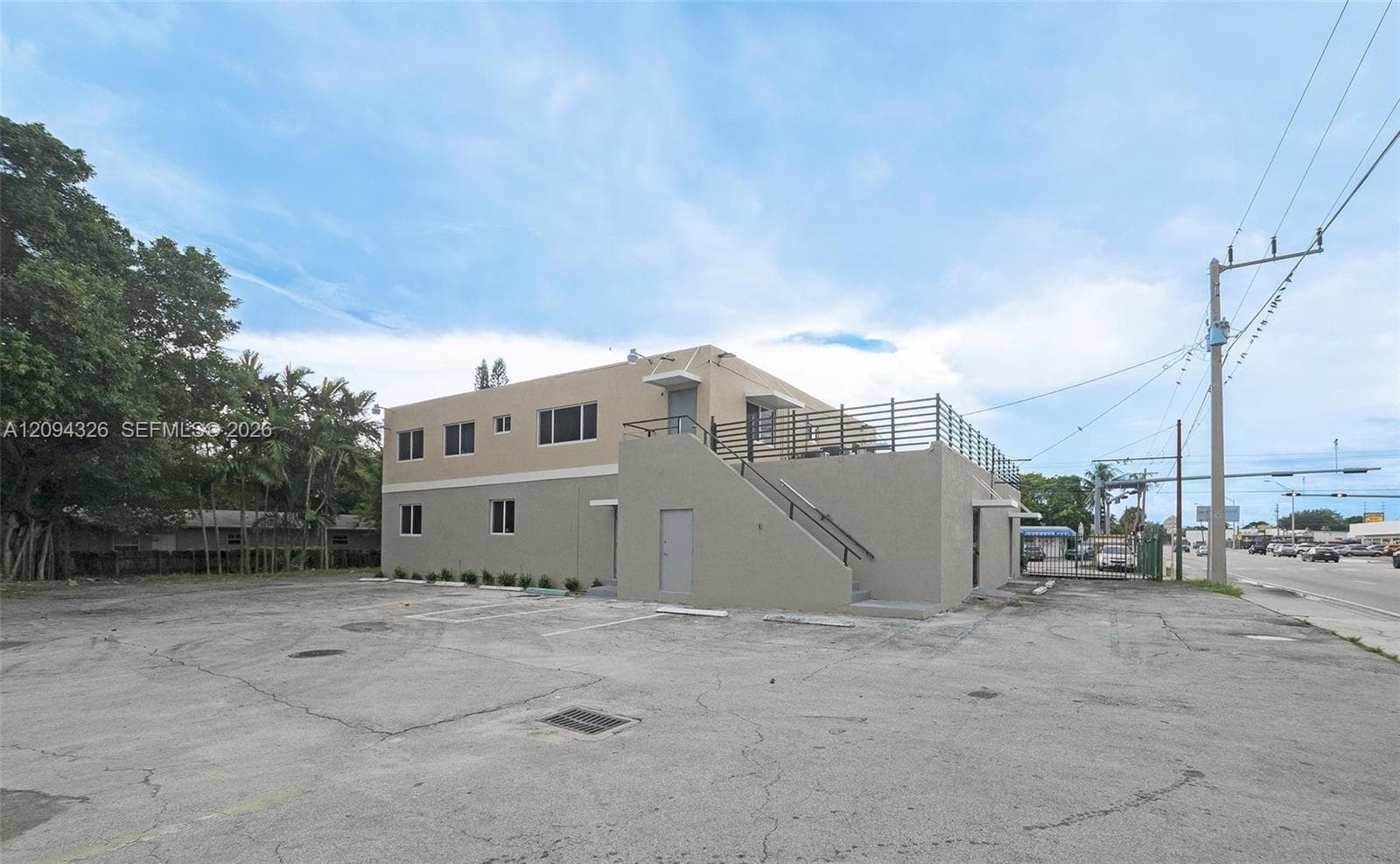 11911 W Dixie Hwy