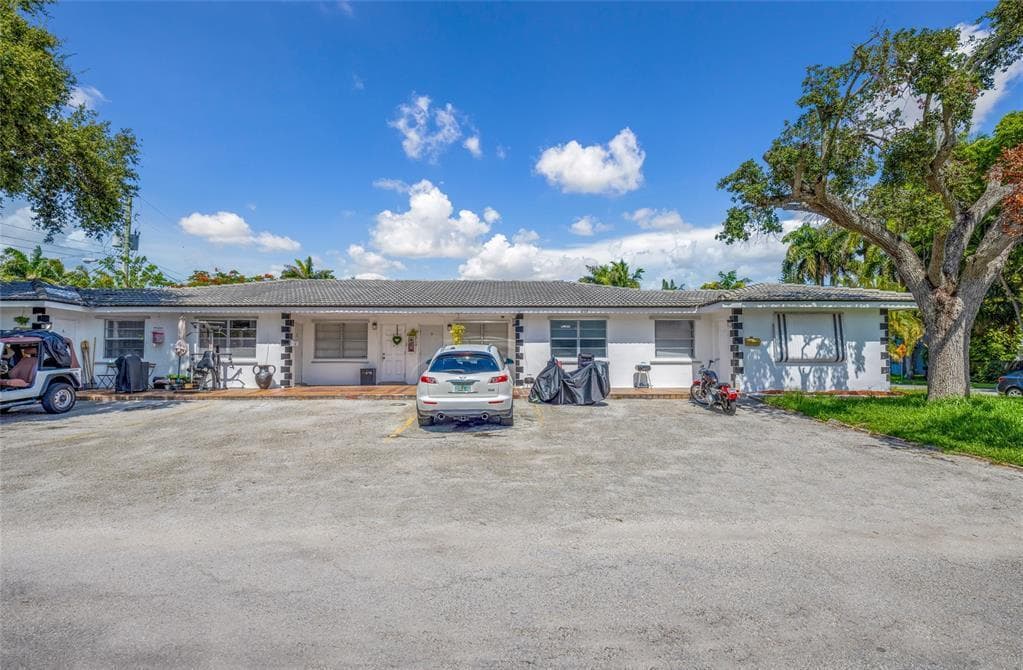 213 SE PARK Street # 6