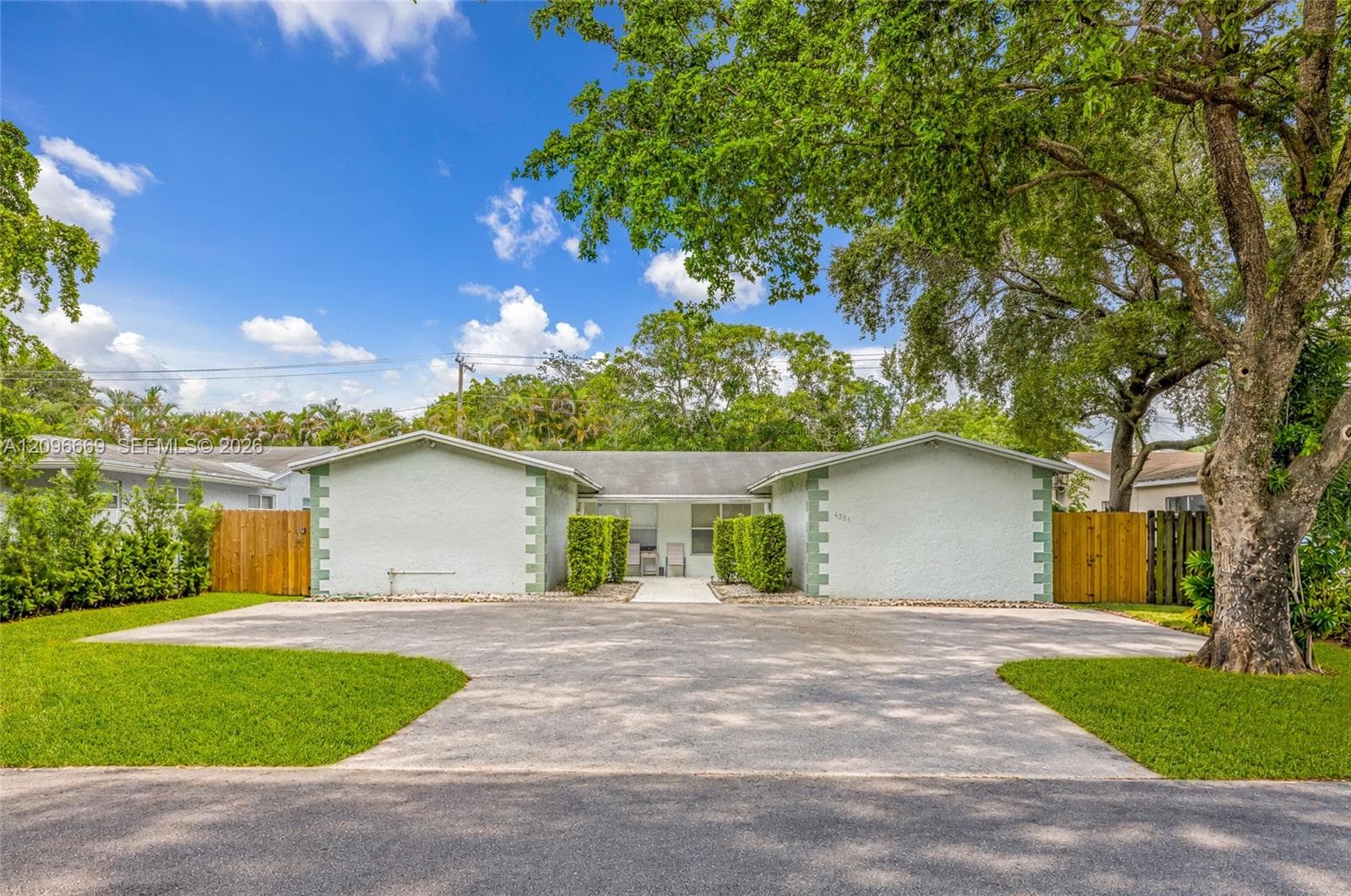 4351 SW 52nd Ct