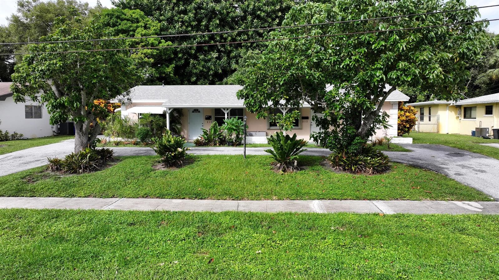 315 Northlake Drive