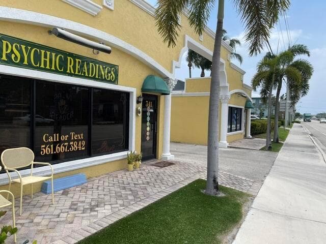 341 W Indiantown Road