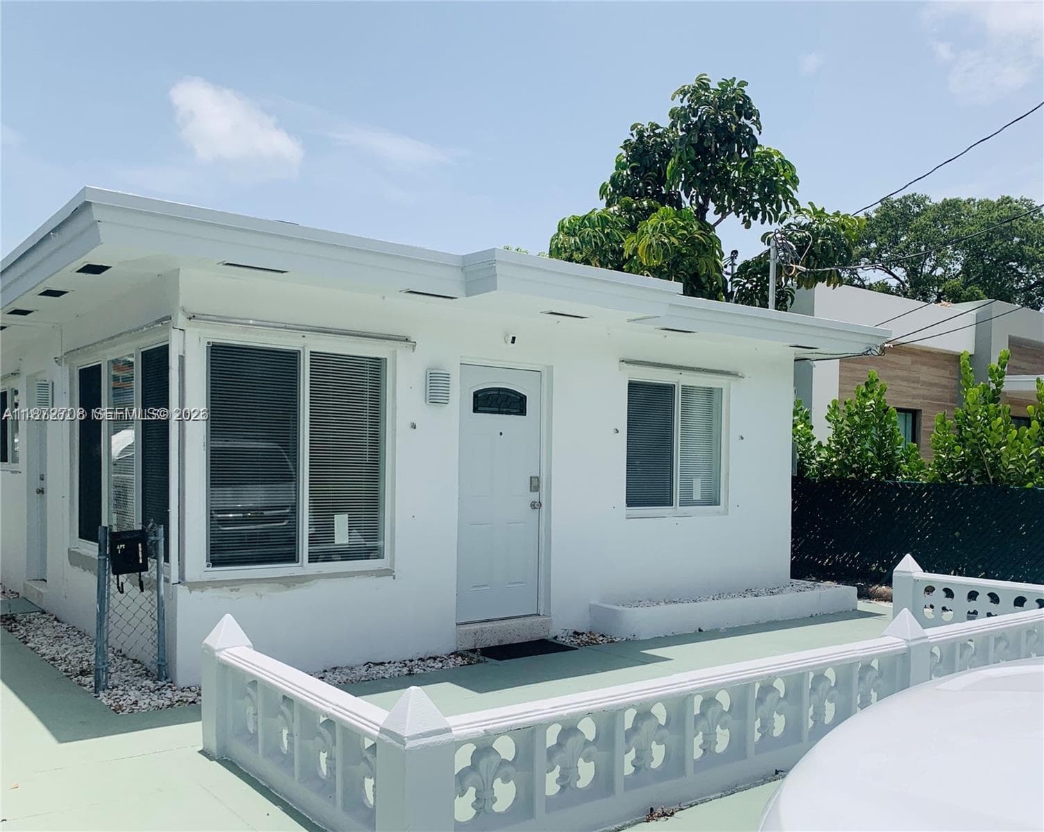 116 SE 9th Ct