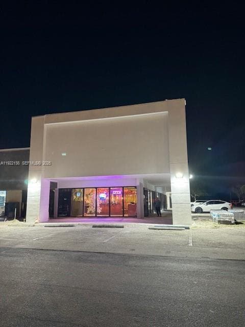 1860 N University Dr
