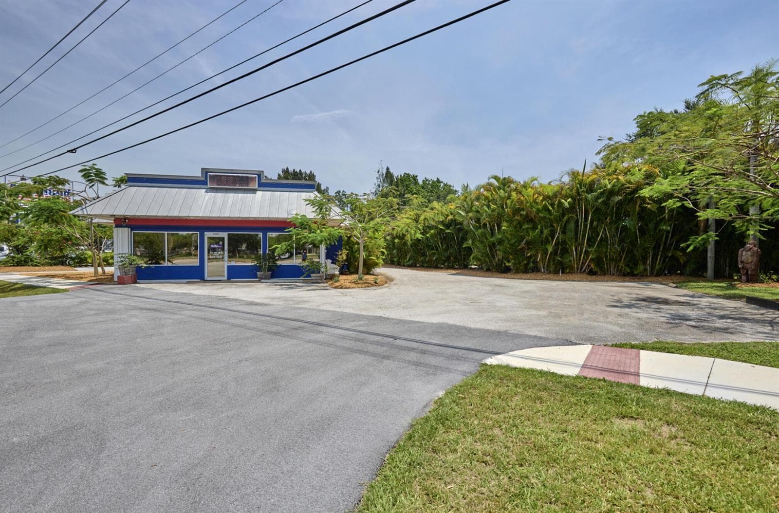 2095 NW Federal Highway