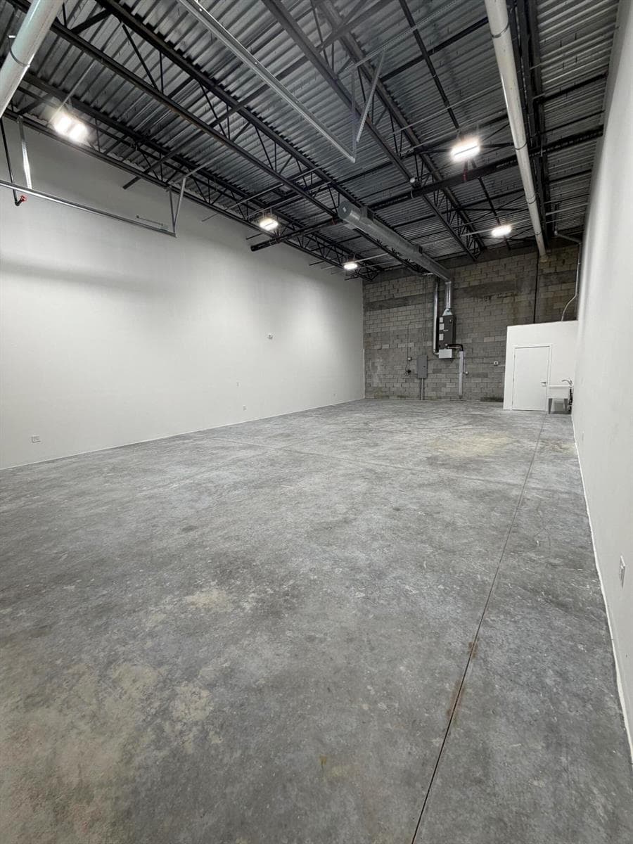 7040 SE Federal Highway # 63