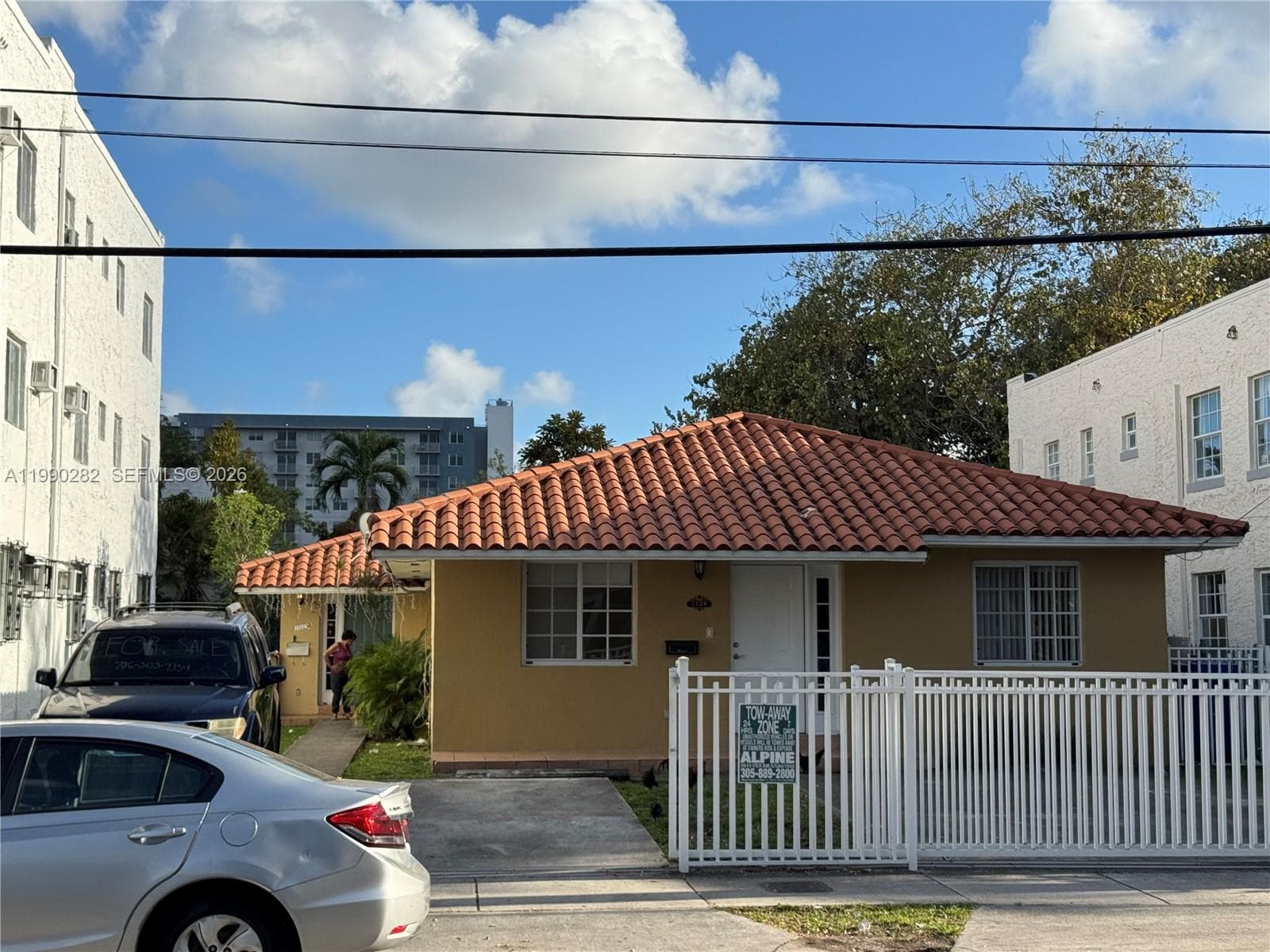 1126 NW 3rd St