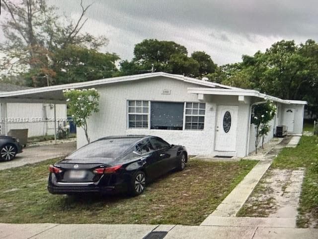 2300 NW 20 St