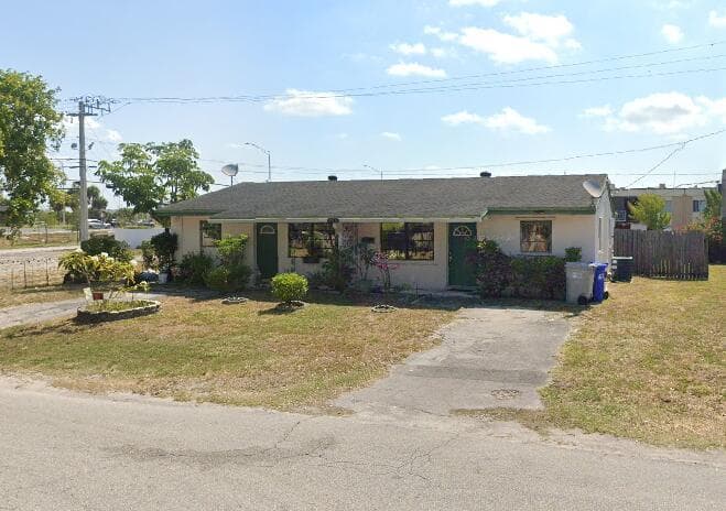 3560 NW 3rd Avenue # 2