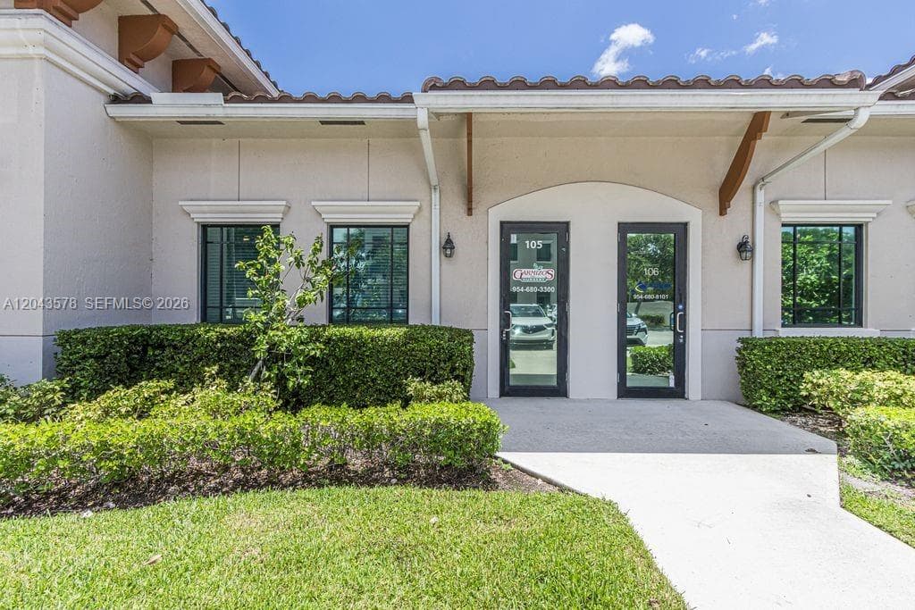 10600 Griffin Rd # 105