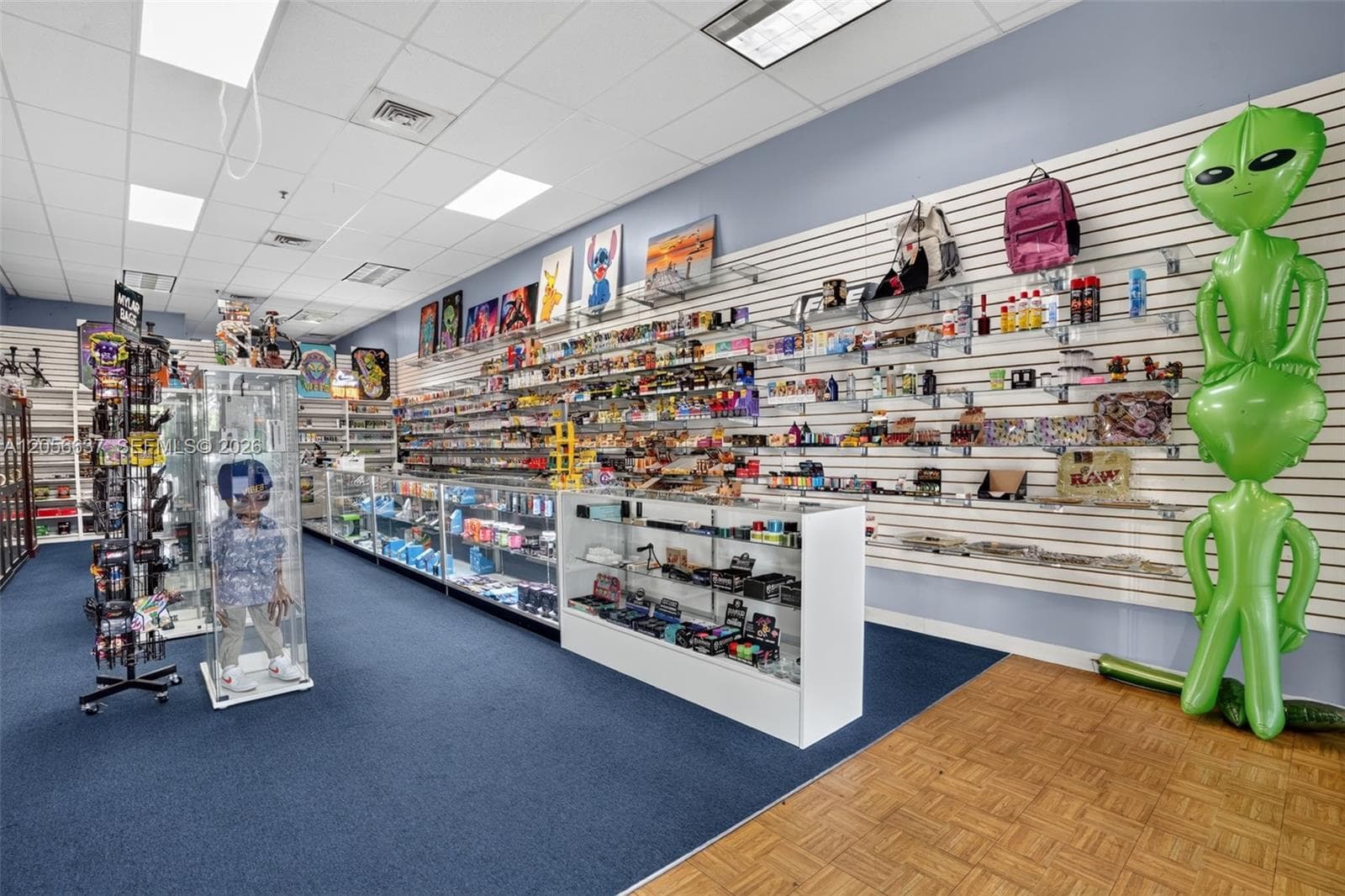 Smoke Shop for Sale in Tamiami
