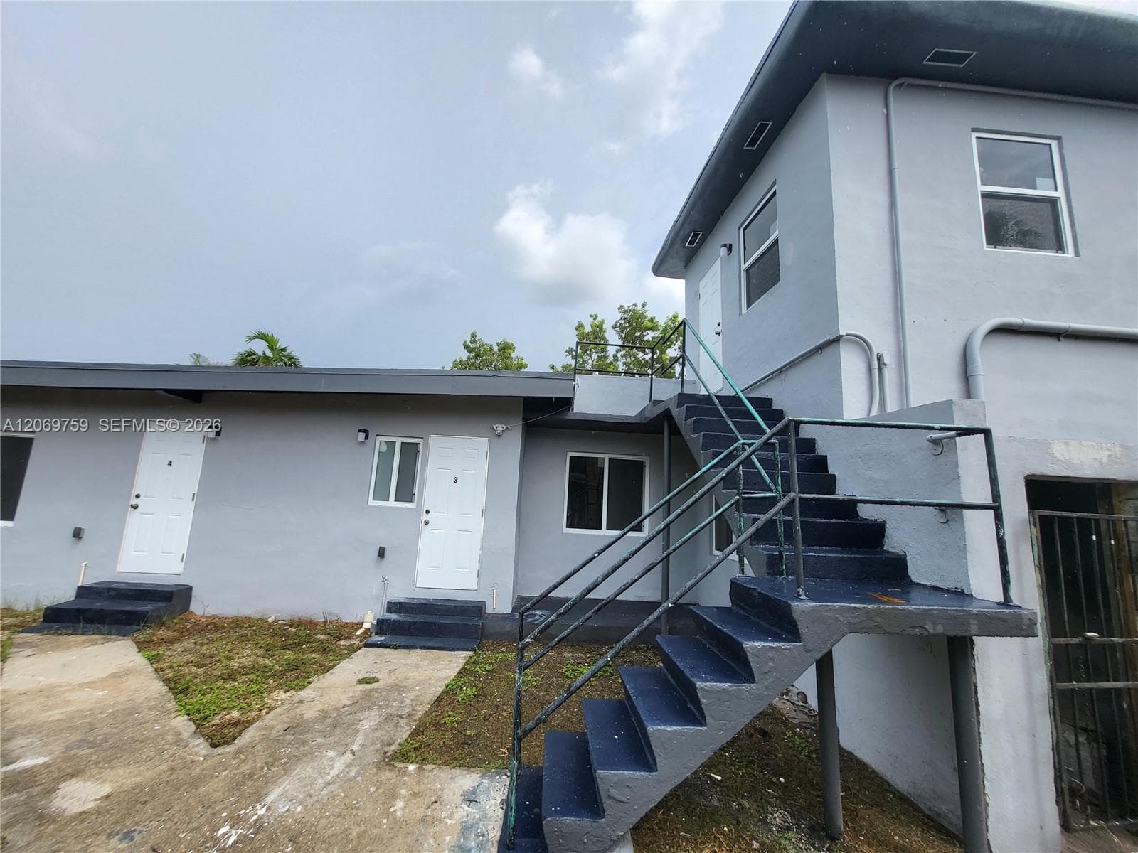 729 NW 55th Ter