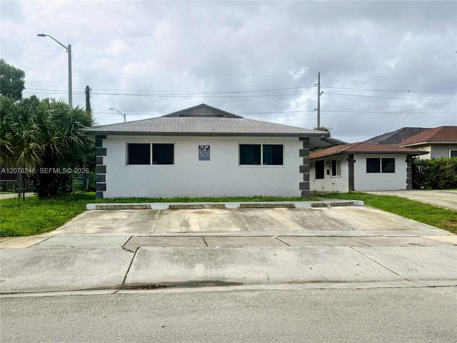 2500 Franklin Dr