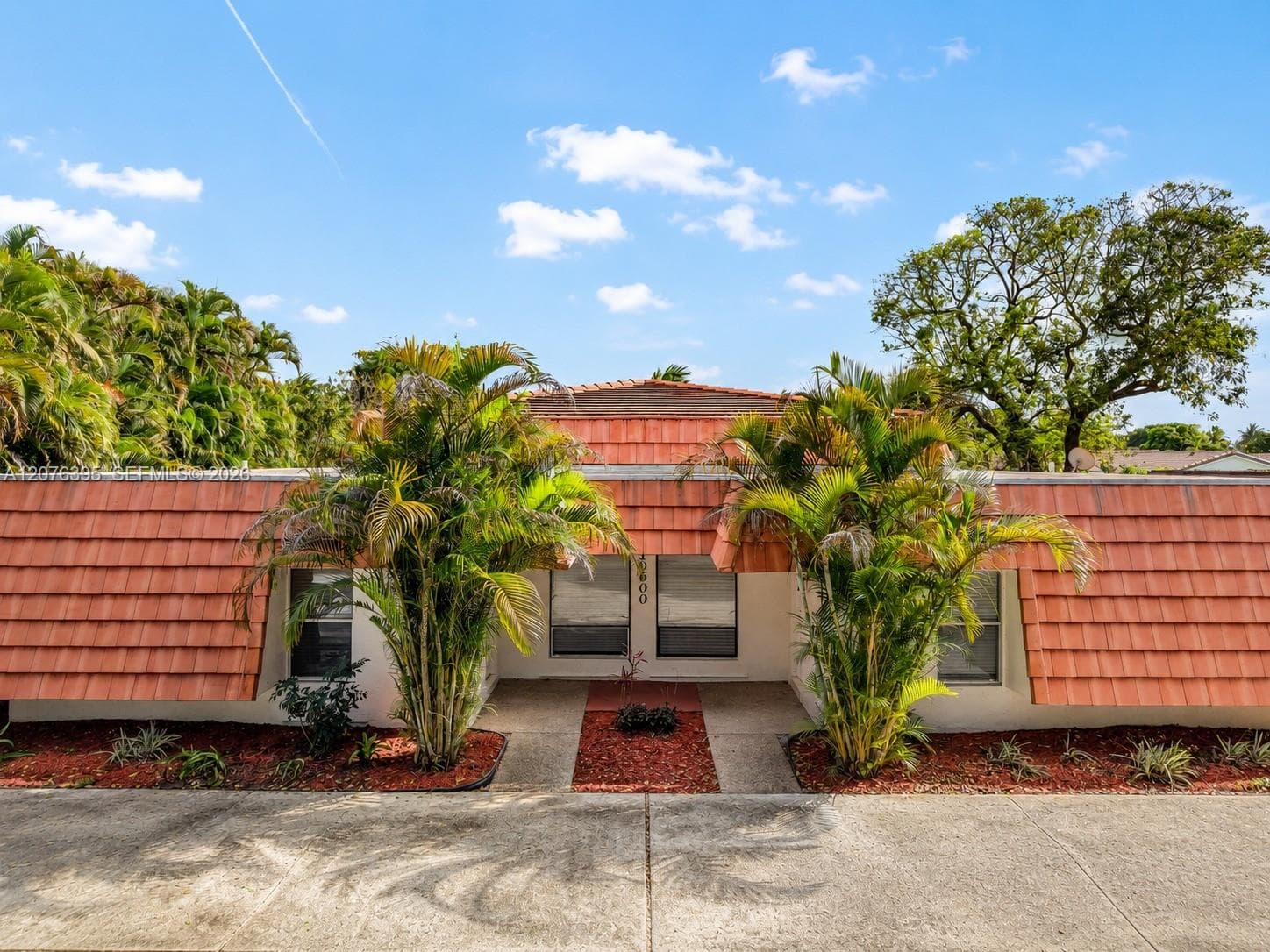 10600 NW 45th St