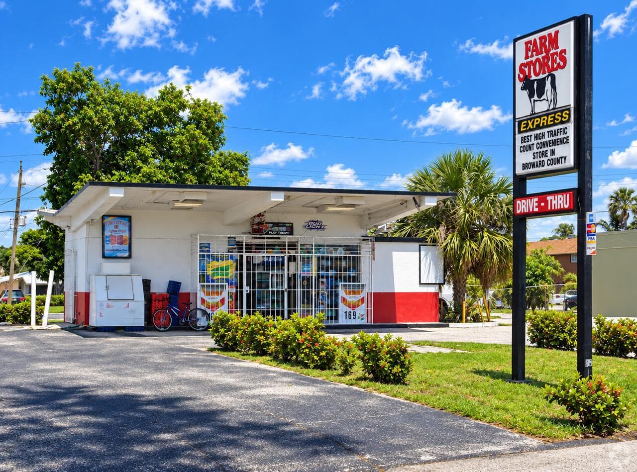 1621 N Cypress Road